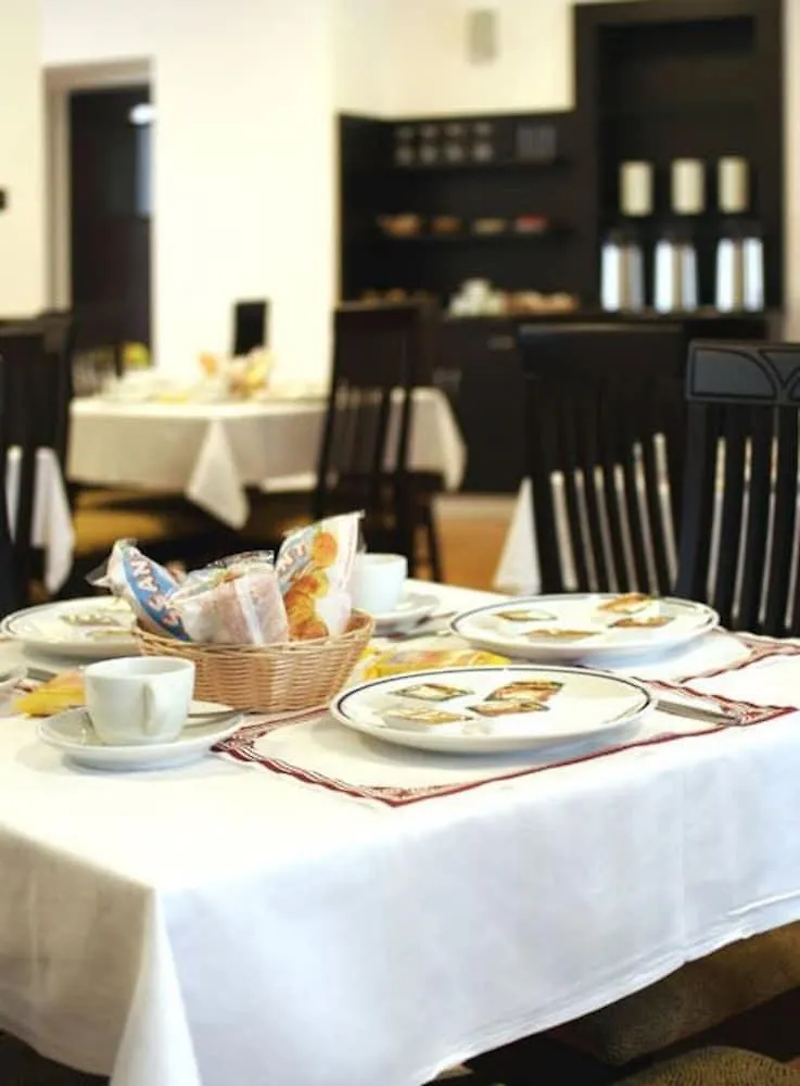 ***  Hotel Mary Velence Olaszország